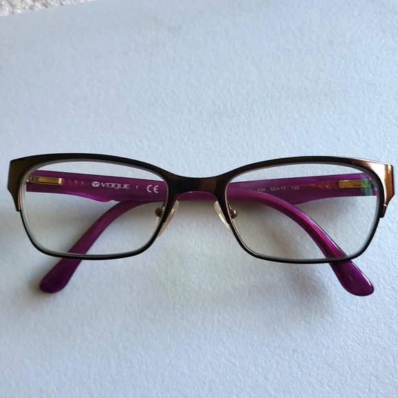 Vouge | Accessories | I Need Bigger Lenses And Size This Is  display picture 1